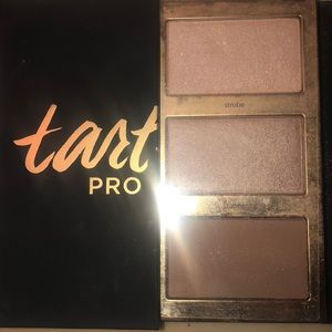 Tarte PRO GLOW highlighting pallet